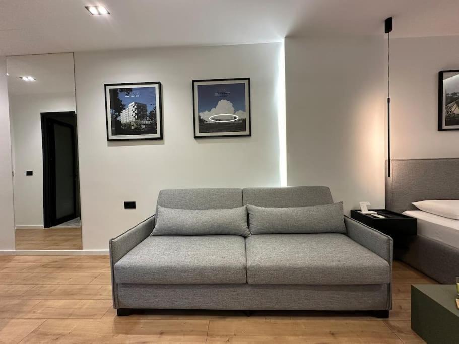 Elegant Studio - Tirana City Center Bagian luar foto