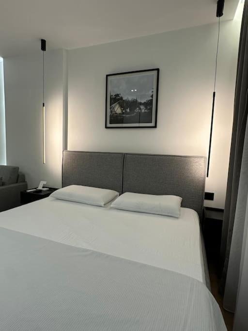 Elegant Studio - Tirana City Center Bagian luar foto